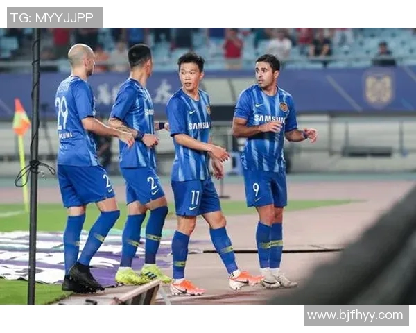 羽毛球战术:杭州羽毛球队的边路渗透体系 羽毛球战术:杭州羽毛球队的边路渗透体系