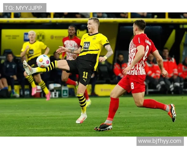 国外足球明星精彩进球瞬间集锦尽显球场风采与激情 国外足球明星精彩进球瞬间集锦尽显球场风采与激情